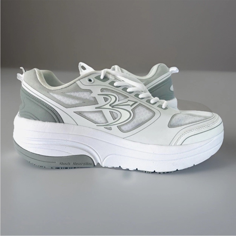Gravity Defyer Ion White Athletic Shoes Women's Sz 11 Heel Pain Relief-WORN ONCE - Picture 2 of 11